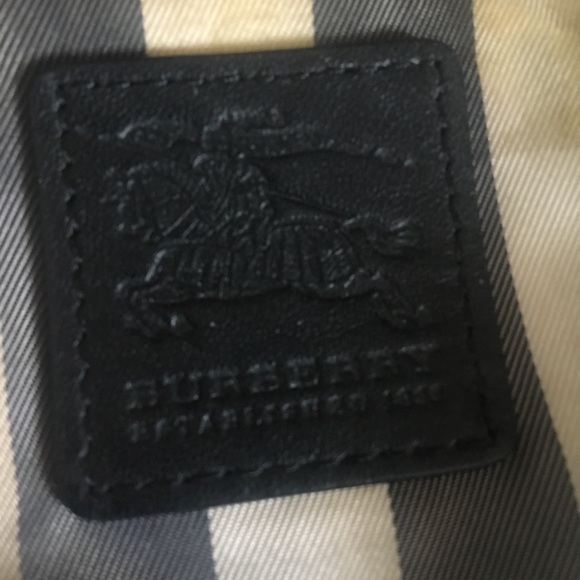 Authentic Burberry Tote - Picture 3 of 6